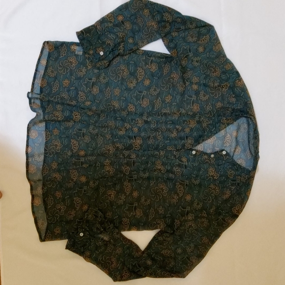 Printed Shear Blouse - Picture 3 of 5